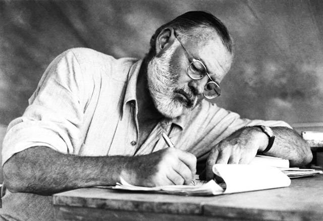 Ernest Hemingway (21 tháng 7 năm 1899 - 2 tháng 7 năm 1961)
