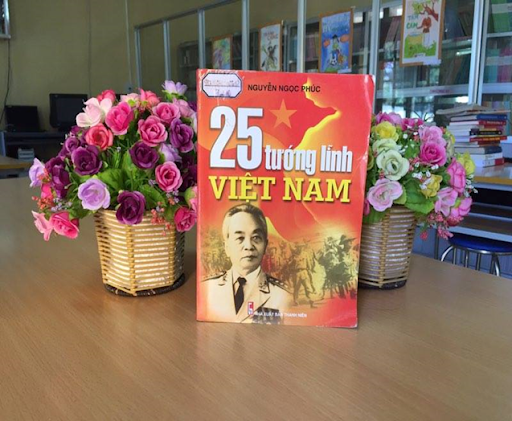 Sách 25 Danh tướng Việt Nam