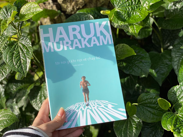 Tôi có thể nói gì khi nói về việc chạy - cuốn sách này chia sẻ những câu chuyện đời thường nhất của tác giả Marukami.